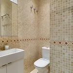Guestready - Bright In The Centre *